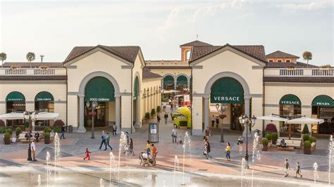 fendi outlet serravalle scrivia|Serravalle Designer Outlet .